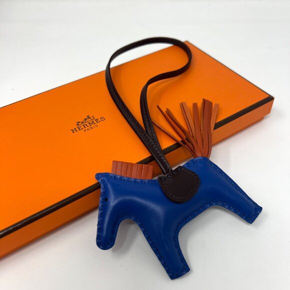 HERMES BNIB Rodeo PM Milo Lambskin GriGri PM Bag Charm - Picture 4 of 13